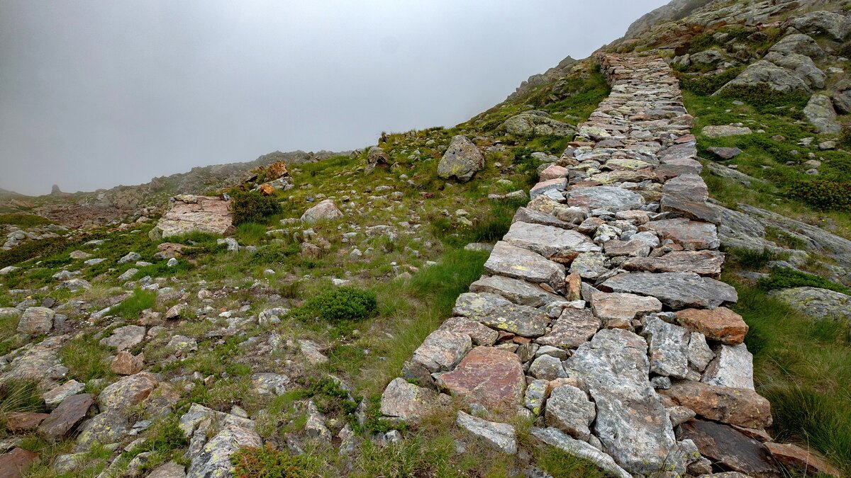 La mulattiera di caccia al Colle della Valletta
